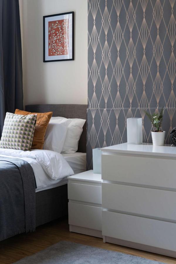 Two Bedroom Apartment In Tooting London Bagian luar foto
